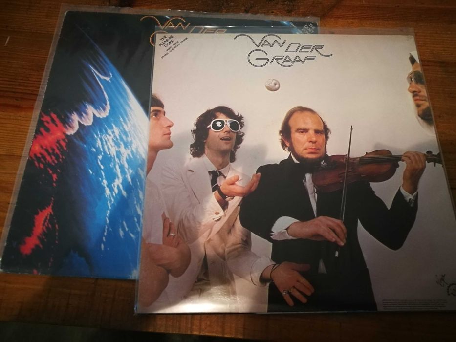 2 Lps VAN DER GRAAF-The Quuiet Zone/The Pleasure Do(preços diferentes)