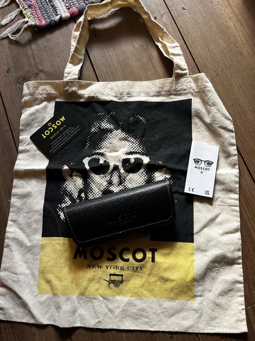 Oculos de sol Moscot black lentes azuis NOVOS