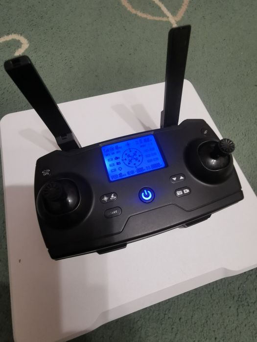 Dron KF102 GPS radio