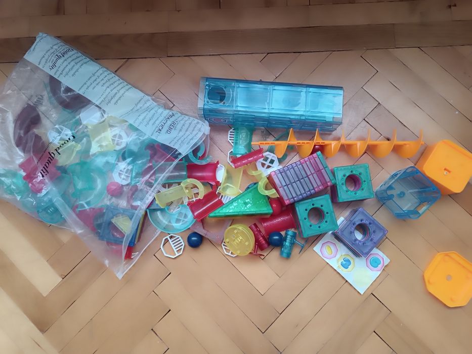 Продам магнітний конструктор MAGNET BLOCKS трек лабіринт