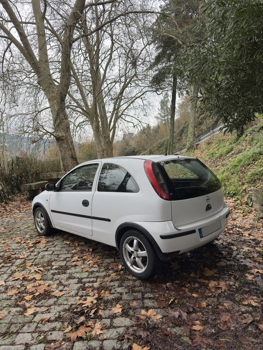 Opel Corsa C 1.3 CDTI – Económico, Fiável e em Bom Estado
