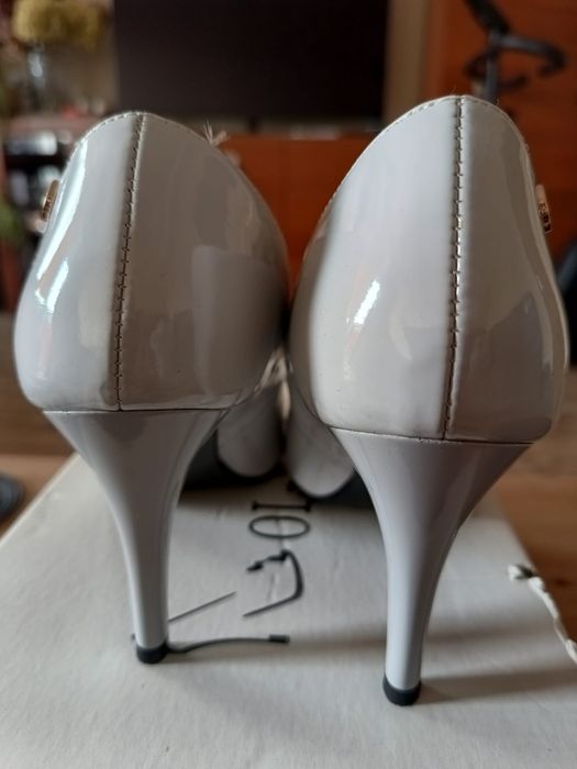 Buty szare szpilki nowe