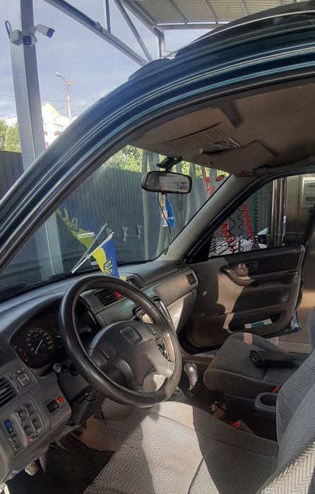 Продам Honda CR-V