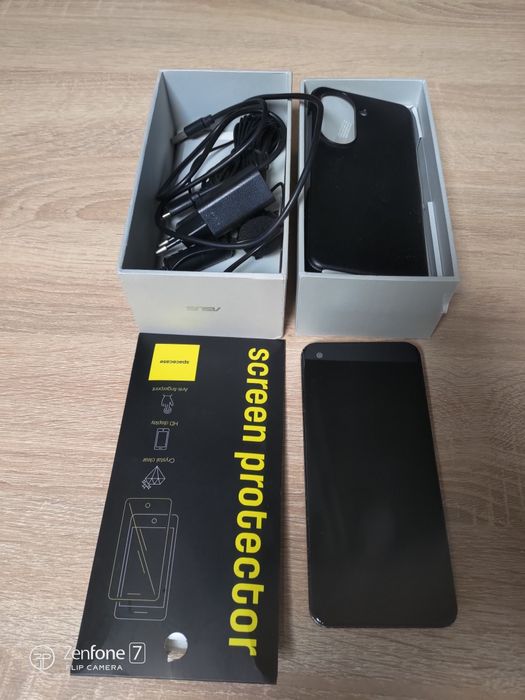 Asus ZenFone 10  8/256 czarny