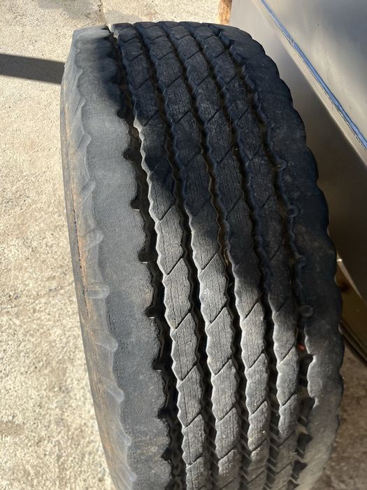 2 jantes com pneus 385/65 r22.5 para reboque ou cisterna , piso como n