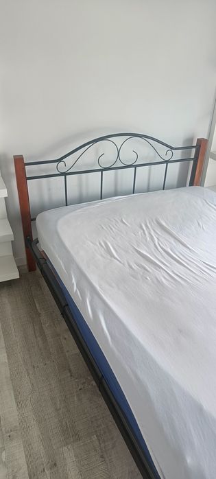 Cama com colchão