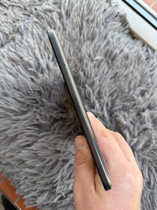 Tablet Samsung T561 Tab E