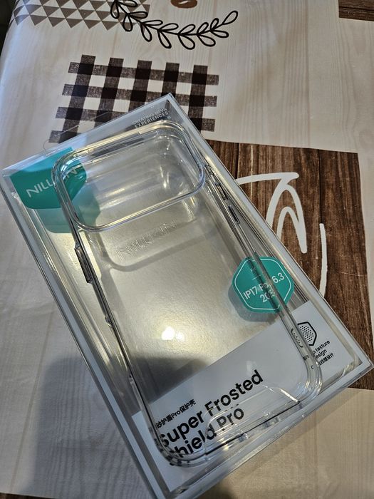 Чехол iPhone 17 pro