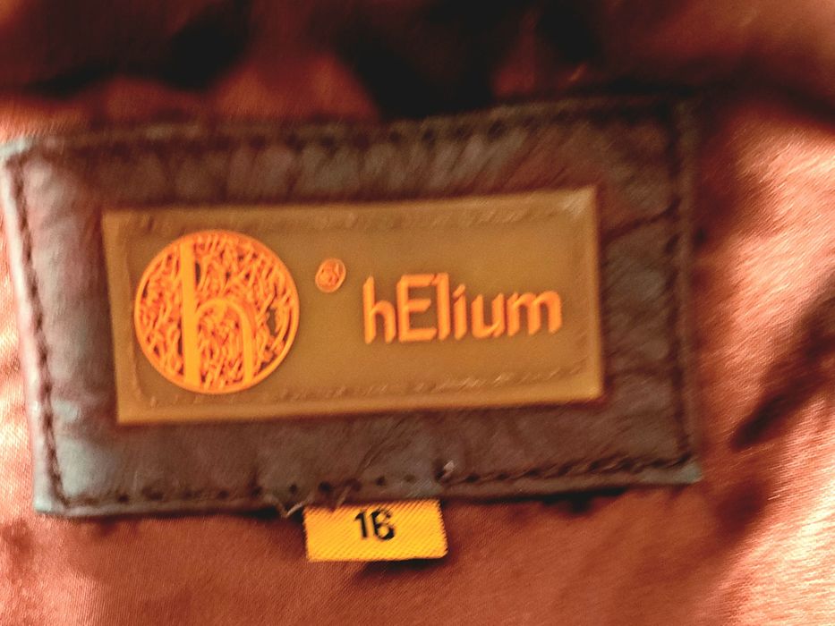 Жіноча шкіряна вінтажна куртка байкерського стилю  Helium.
