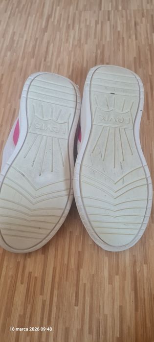 Sprzedam buty dziewczęce