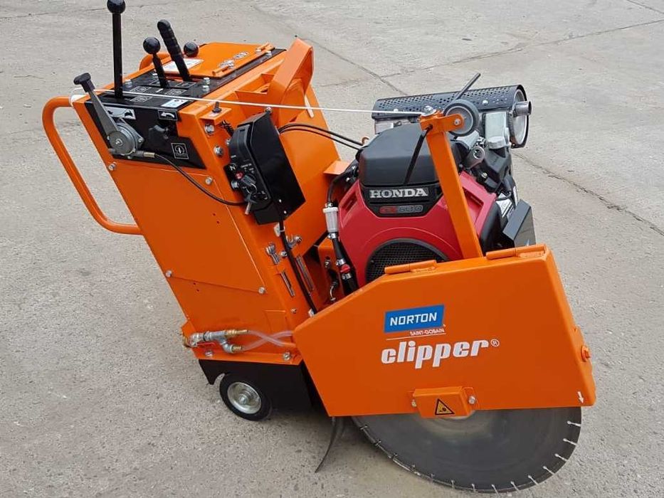 NA WYNAJEM - Spalinowa jezdna piła drogowa do cięcia asfaltu betonu