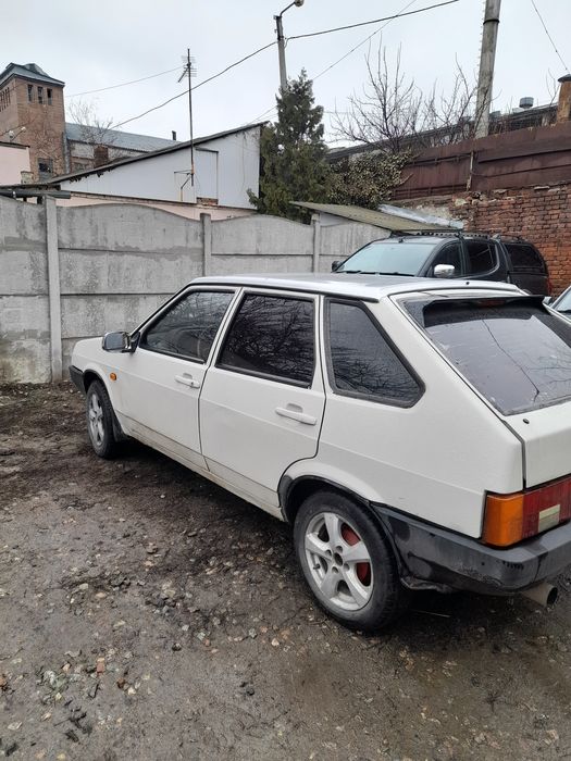 Продам ваз 2109 .