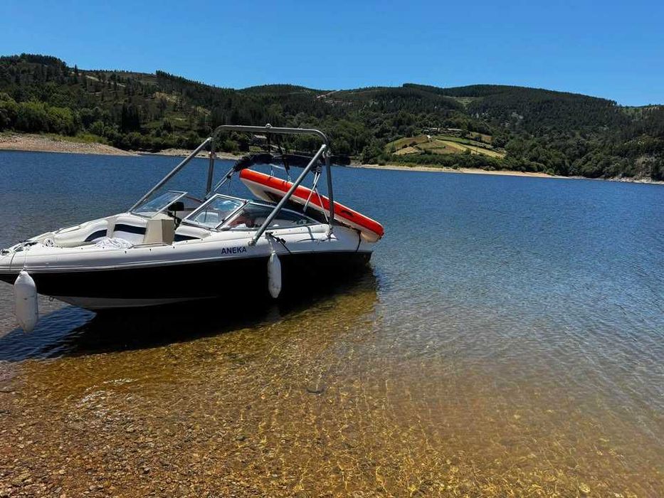 RINKER 192 Captiva 5.9mt 4.3 8 Lugares