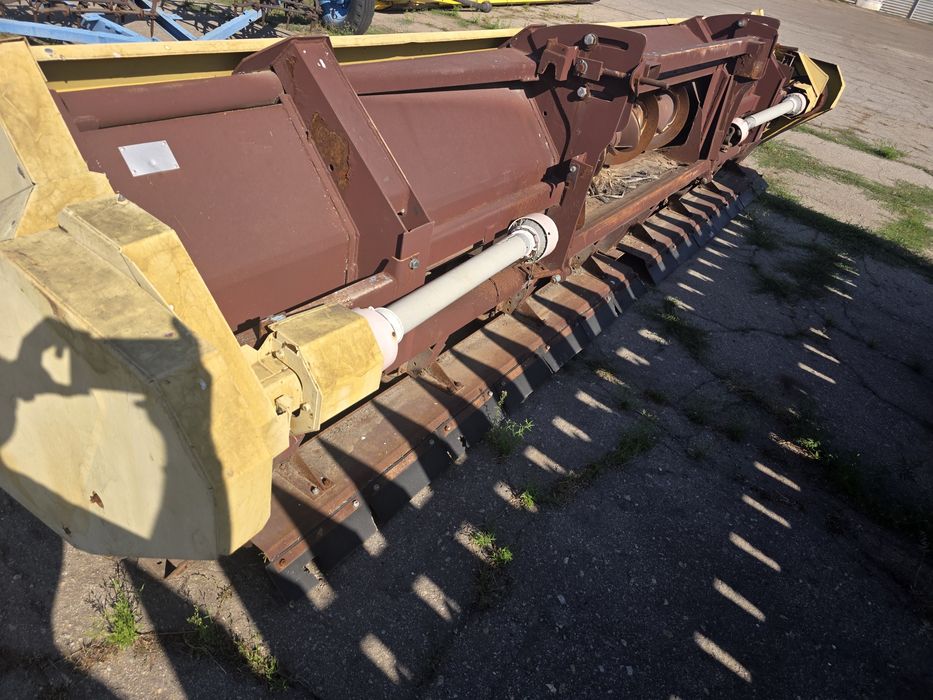 Кукурузна жатка кмс8