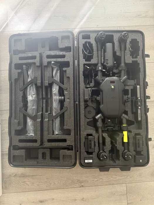 DJI Matrice 210 + kamera termowizyjna Zenmuse XT2