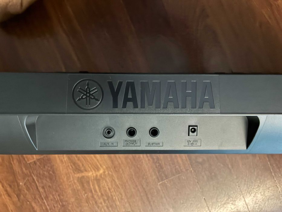 Orgao Piano Yamaha PSR-E283 Keyboard como novo