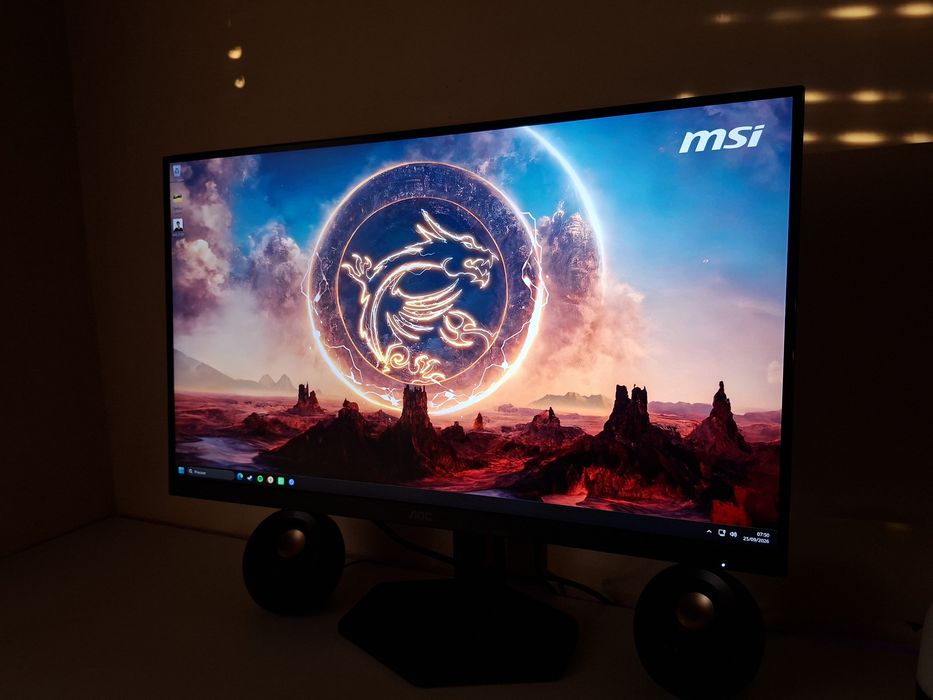 Monitor AOC Q27G4ZR