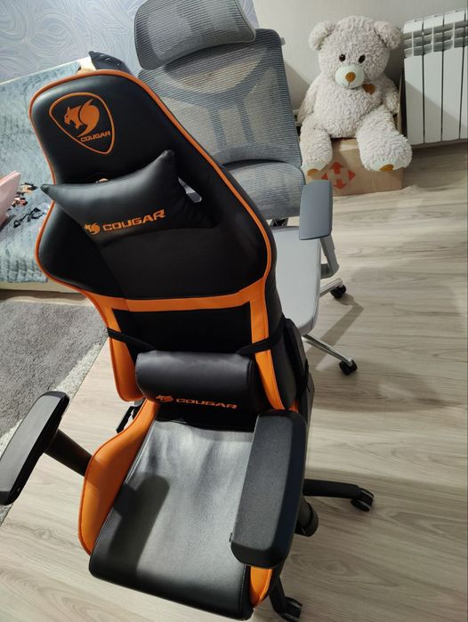 Крісло Cougar Armor стан 9/10