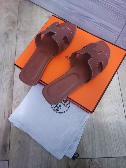 Klapki Nowe modne i stylowe r.38