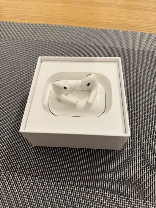 Airpods pro 1 gen.