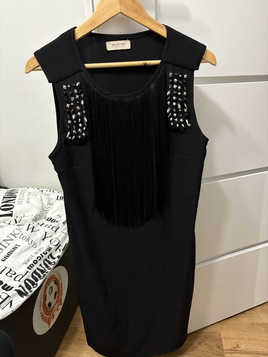 Sukienka roz uniwersalny