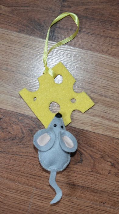 Іграшки з  фетру, підвіски, новорічні прикраси