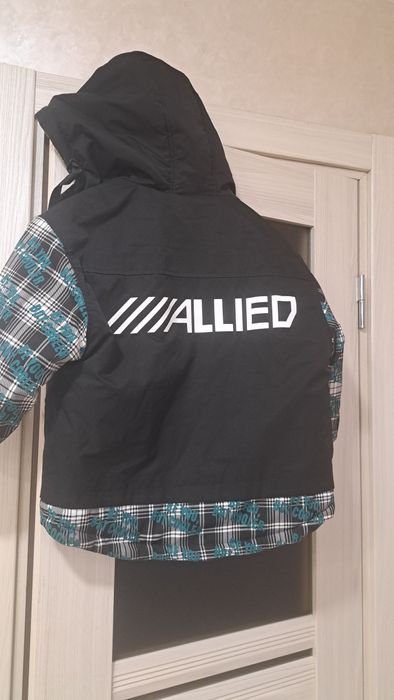 Куртка весна демисезонная