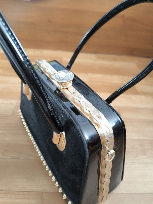 Жіноча сумочка цікавого декору