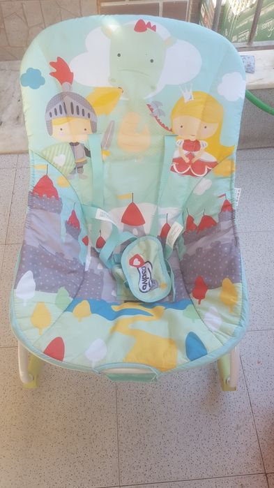 Espreguiçadeira  tanto  dá deitado  ou sentado  para bebés