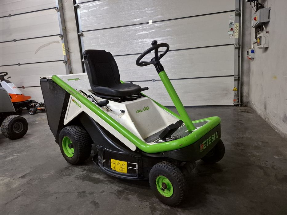 Kosiarka traktorek etesia Bahia silnik kawasaki dwa cylindry.