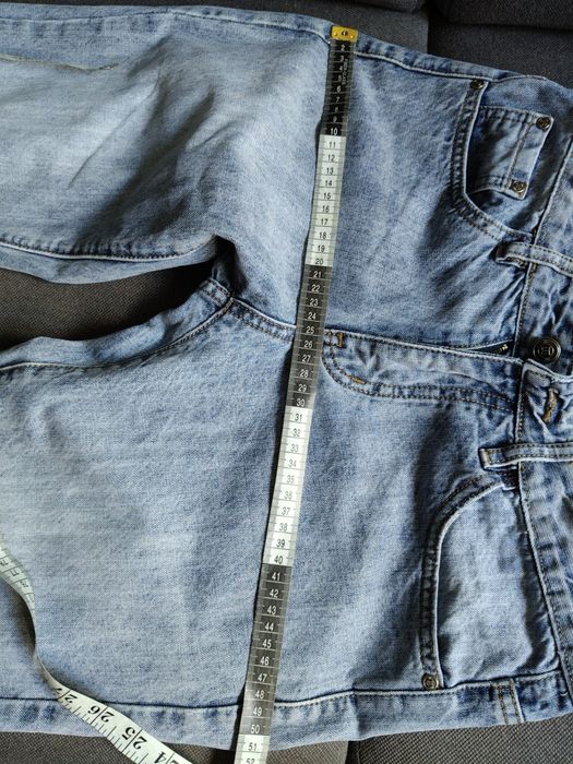 Spodnie damskie jeans Louis Vuitton 36