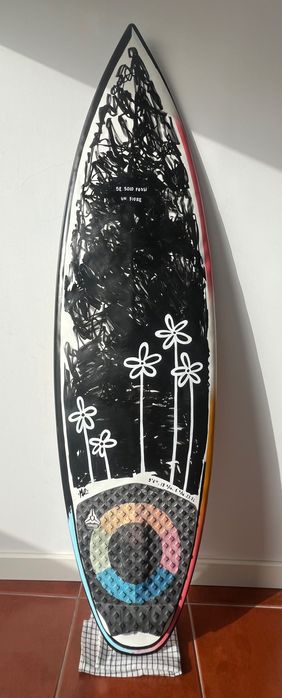 Prancha de surf Razman 5'6". 18 3/16 . 2 3/16    23.8 L