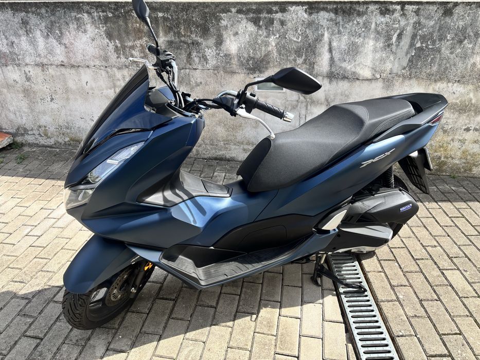 Honda PCX 125 ABS 2024 – Só 2.500 km – Impecável