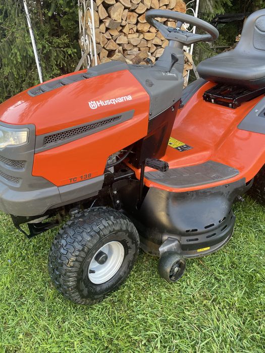 Traktorek husqvarna TC 138