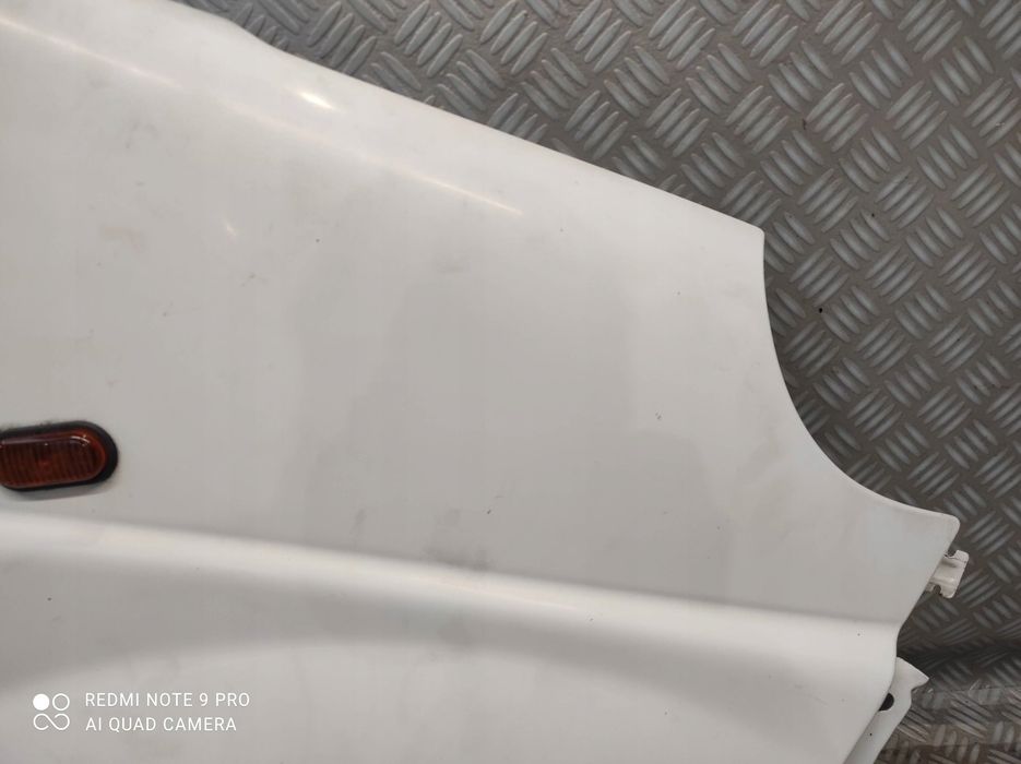 błotnik przedni prawy przód z demontażu opel vivaro a lift 2.0 dci 2014