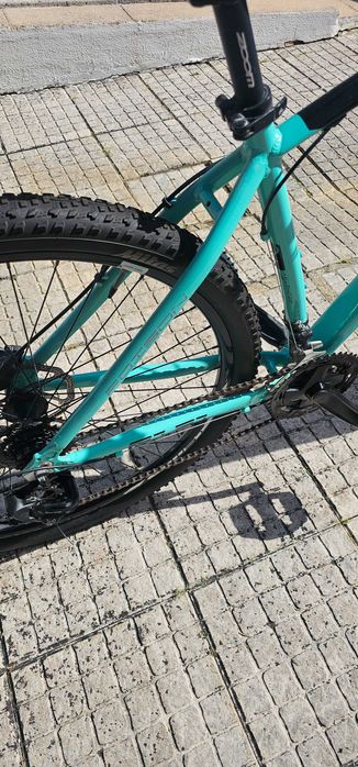 Bicicleta BTT 29” – Alumínio, Shimano, Suspensão Zoom, Clarks
