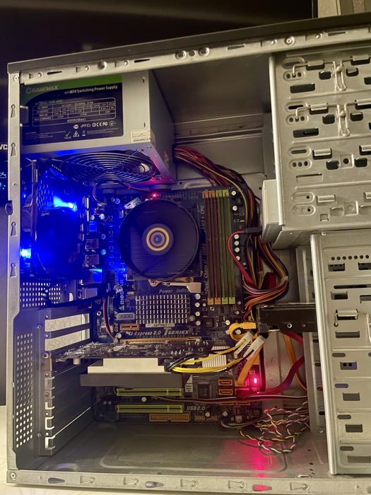 Продам ноутбук та ПК Phenom II X3 B75 / 8GB DDR3 / GTS 450