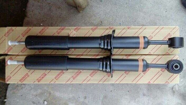 Пневмо амортизатор пер Toyota Land Cruiser PRADO 120 Lexus GX470 LC120