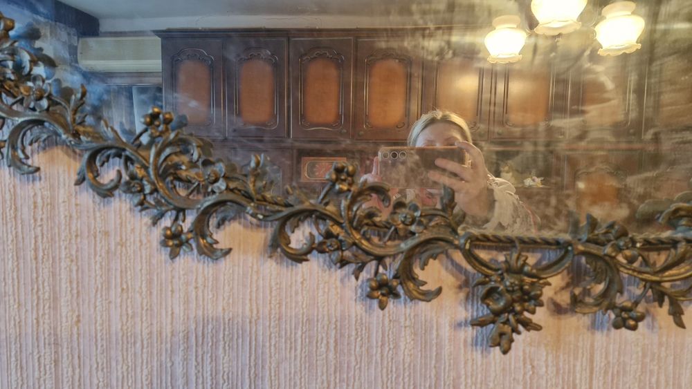 Антикварное зеркало