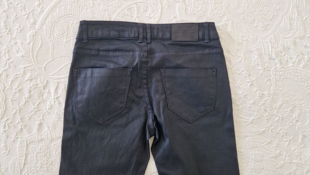 Calças Zara pretas skinny, tamanho 36 novas