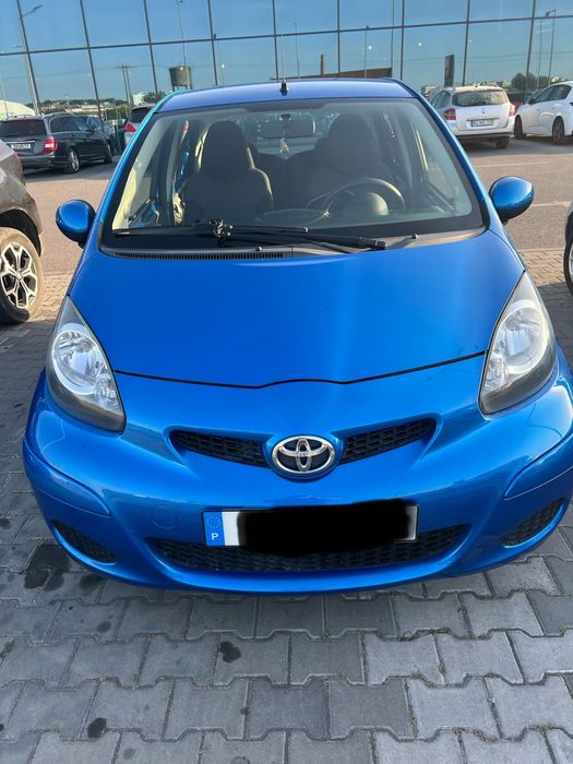 Toyota Aygo em estado impecável