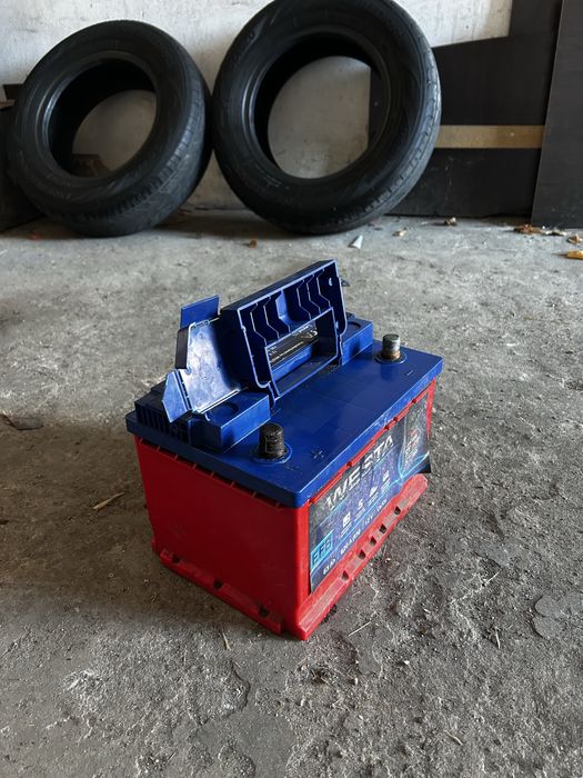 продам аккумулятор 60ah