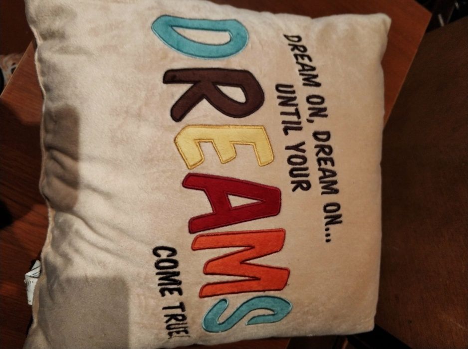 Poduszka Dreams - 40 x 40 cm