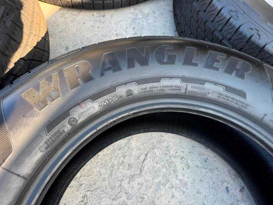 Шини Ford F-150 всесезонні 255/65R18 Goodyear Wrangler Territory HT