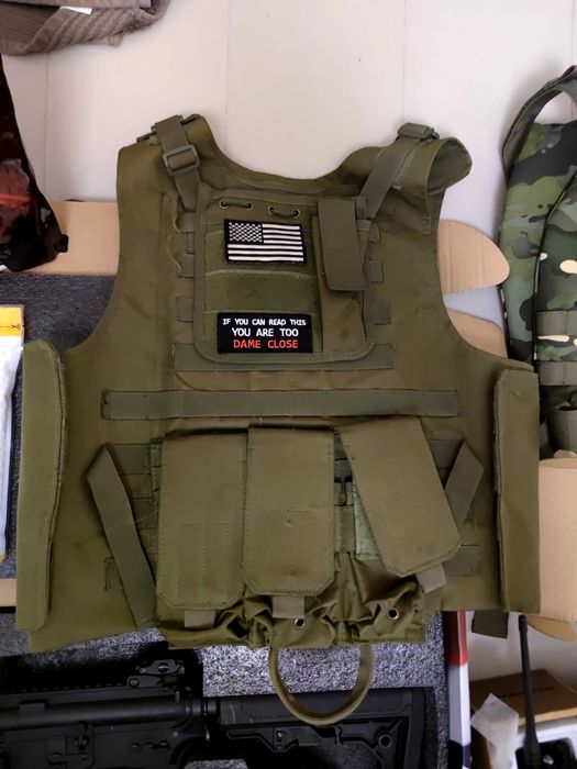 Arma airsoft + equipamento