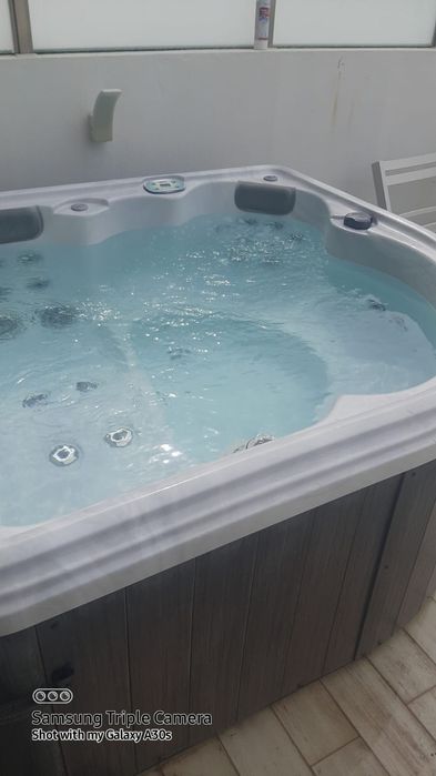 Spa model /Camelia