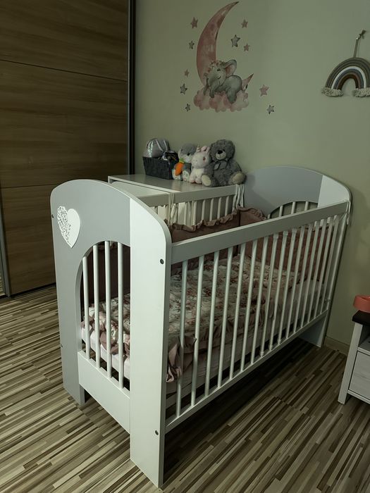 łóżeczko + komoda