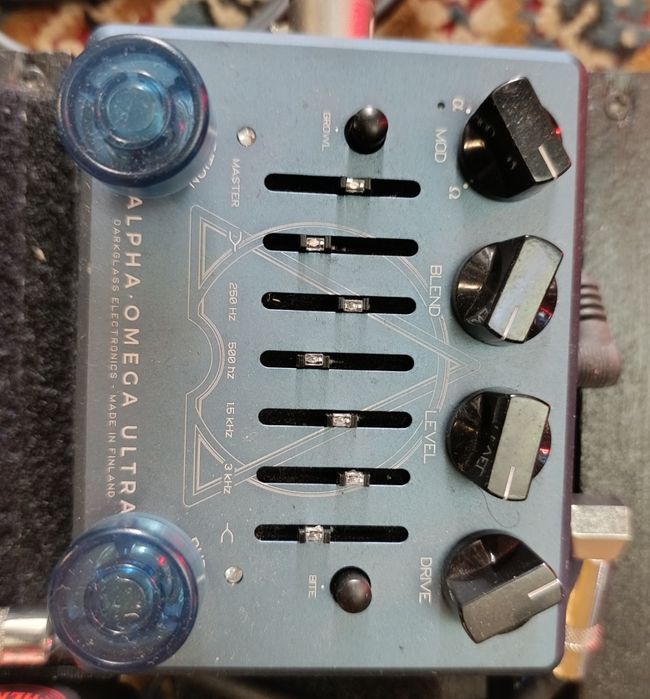 Darkglass Alpha Omega Ultra AUX Bass