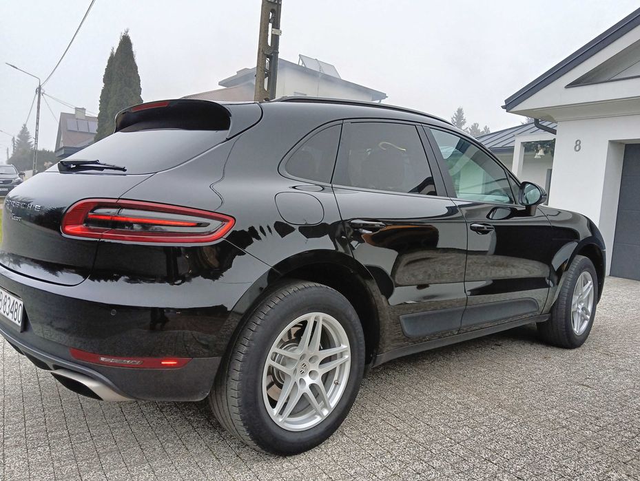 Porsche Macan Shadow Line