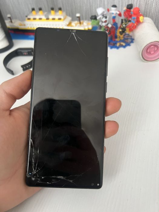 Продам смартфон Oukitel Mix 2